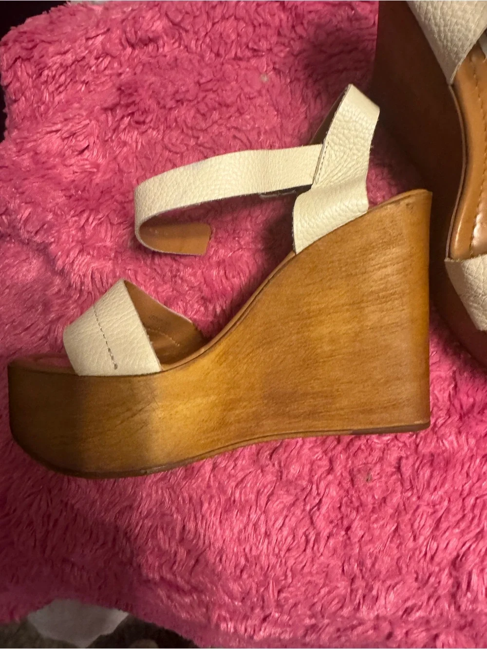 Steve Madden Cream Leather Cross-Strap Ankle Sandals